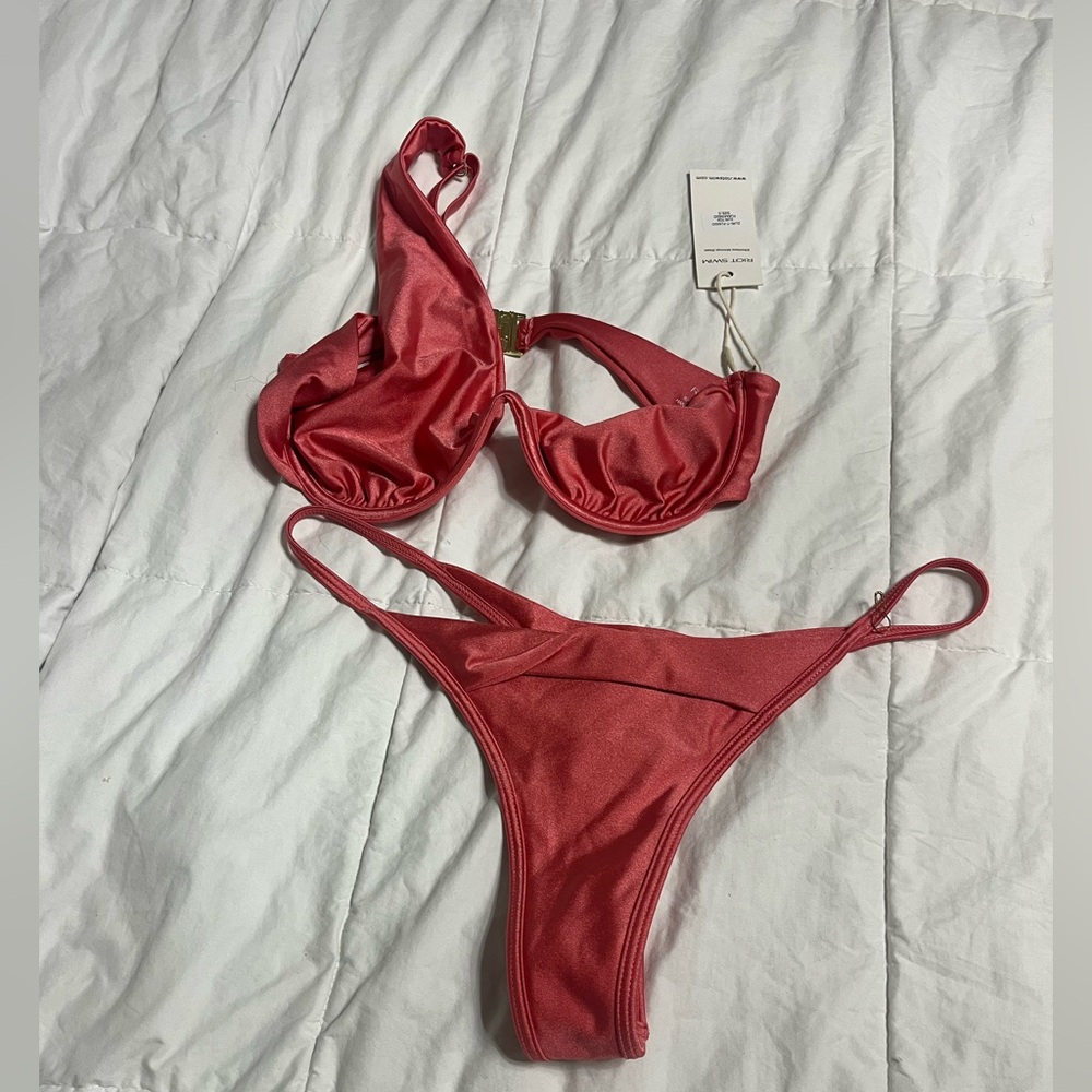 NWT Swim Coral Bikini Top